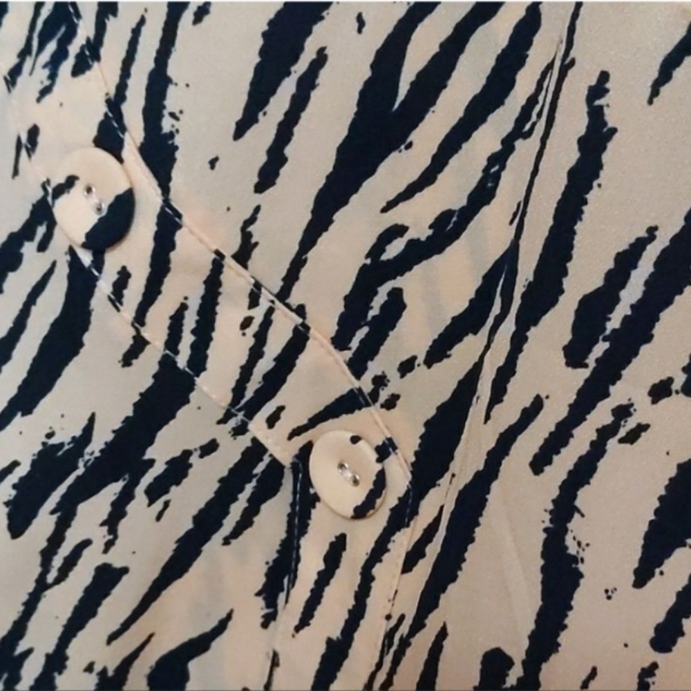 Nasty Gal Zebra Print Plus Midi Dress with V-Neckline sz 20 NWT - Picture 7 of 9